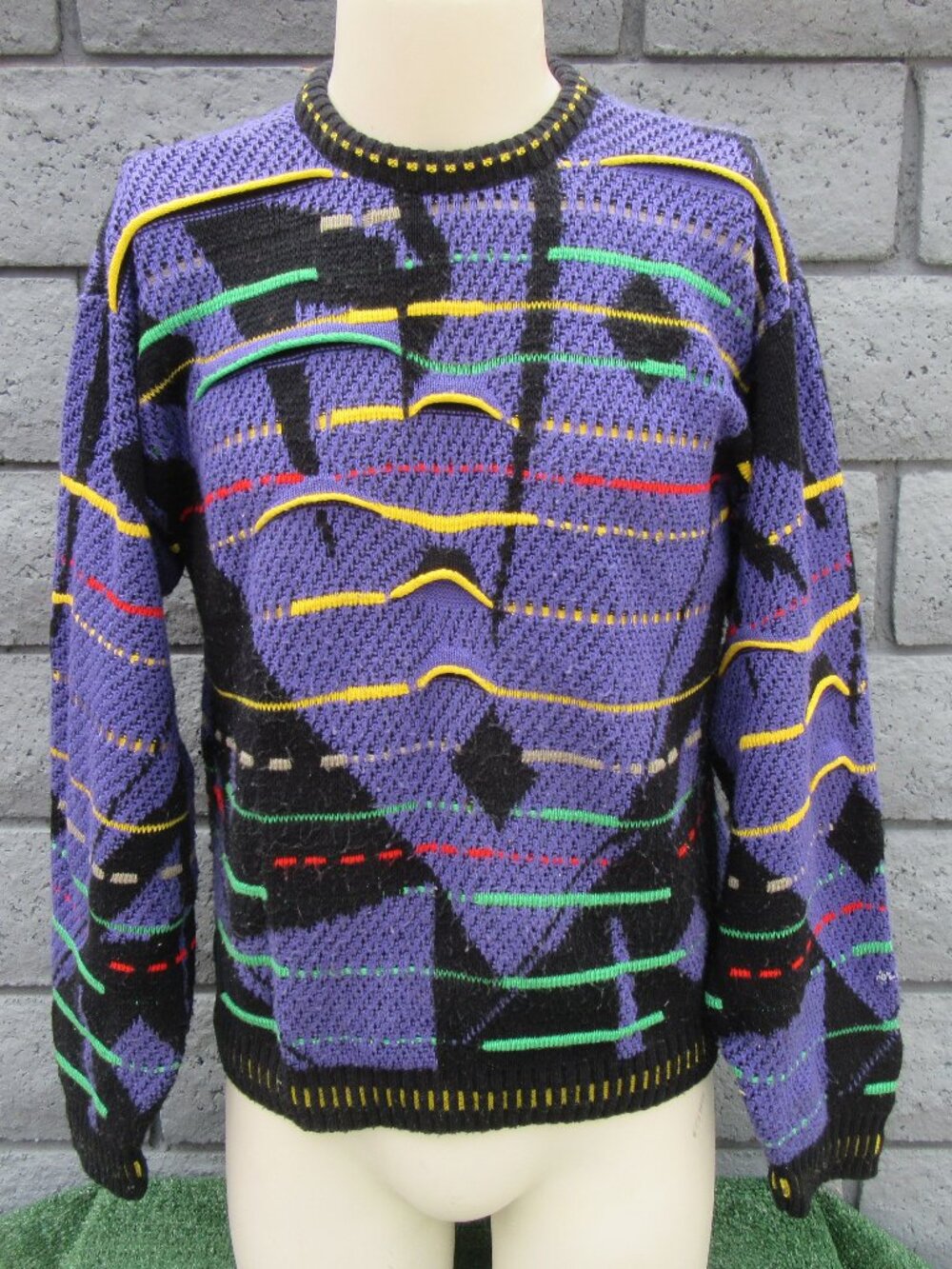 Vintage Hilton Purple Black Abstract Coogi Style Sweater Size Small
